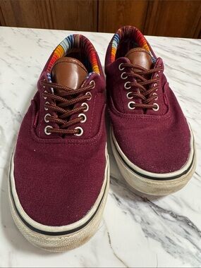 Vans ERA 59 Men’s Canvas with Leather-like tongues Low-Top Sneakers in Burgundy